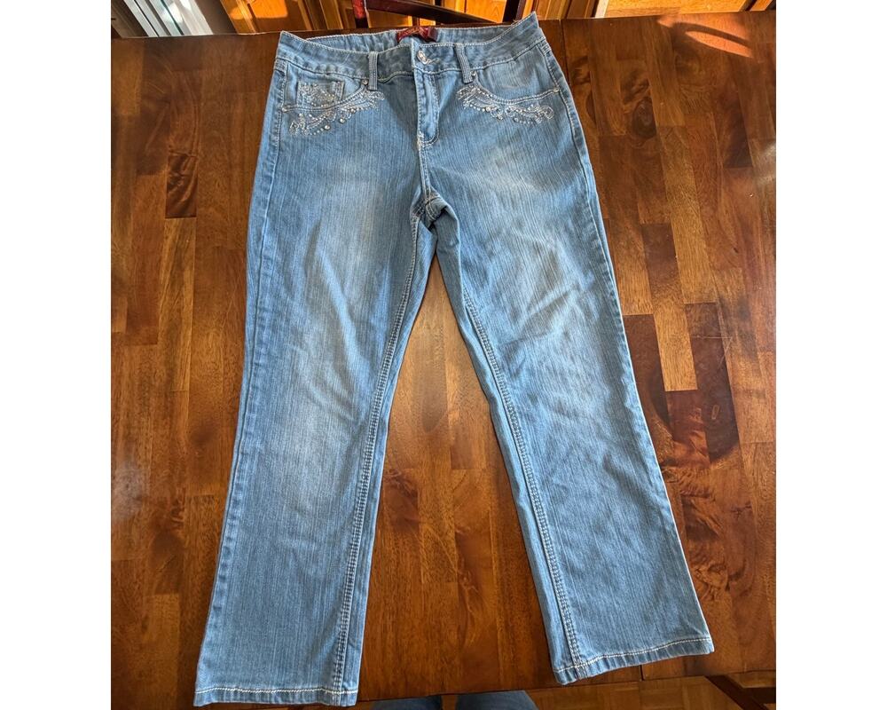 One 5 One Women’s 10 Blue Rhinestone Embellished Bootcut Jeans Y2K